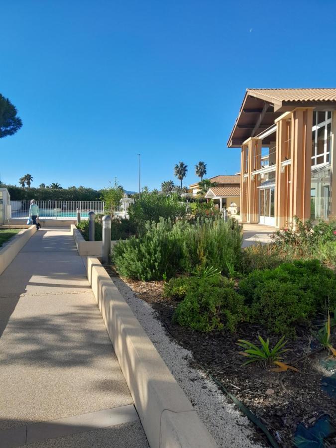 Port Frejus Thalasso Base Nature Apartment Екстериор снимка